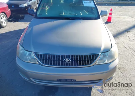 2000 Toyota Avalon Xls z USA, uszkodzony, nr VIN 4T1BF28B0YU024467